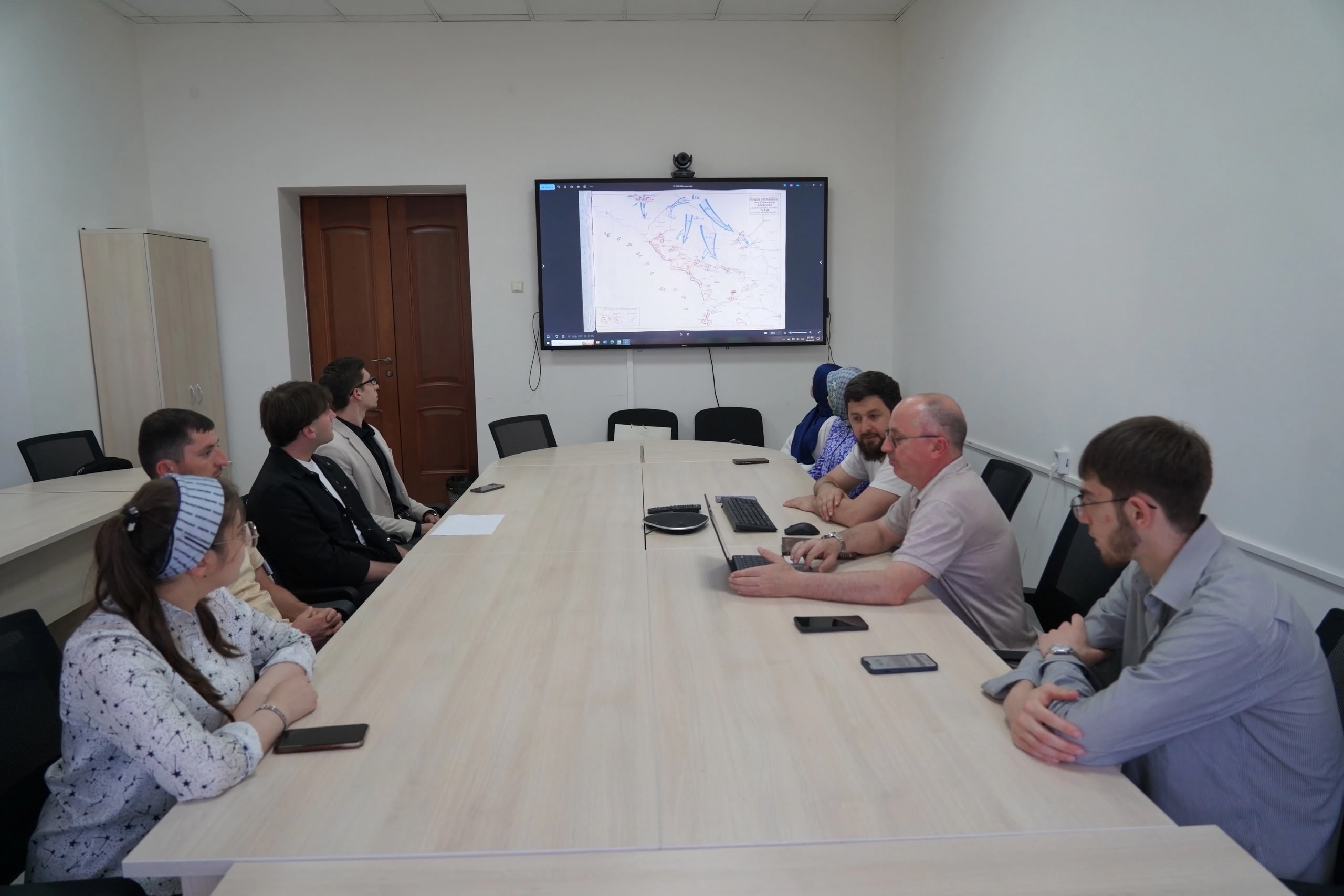 В лингвистическом центре переводов при Чеченском государственном университете имени Героя России А.А.Кадырова обсудили вопросы издания 3-й книги «Битва за Кавказ: факты, события, документы»